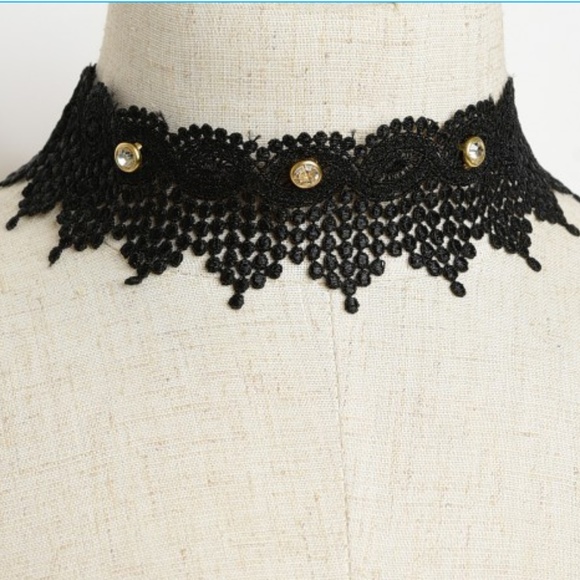 ONE LEFT! Black Lace Victorian Stone Choker - Picture 3 of 3